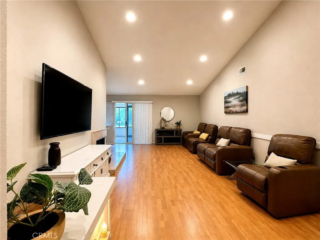 Additional image 7 of 21100 Vintage St, Chatsworth, CA 91311