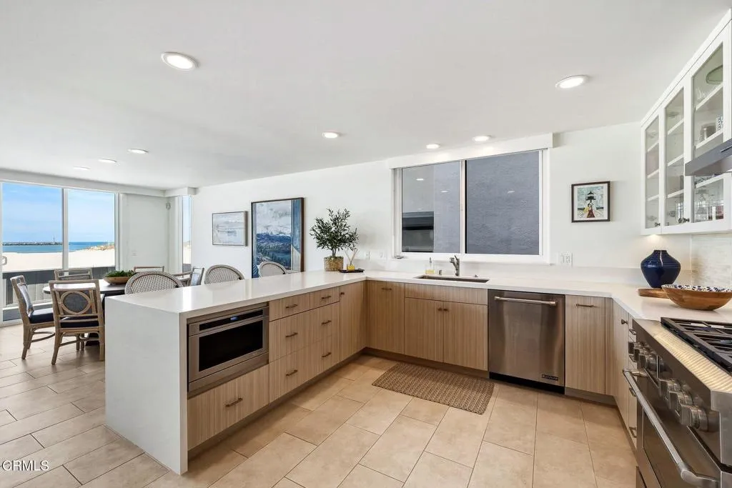 Additional image 88 of 3281 Ocean Drive, Oxnard, CA 93035
