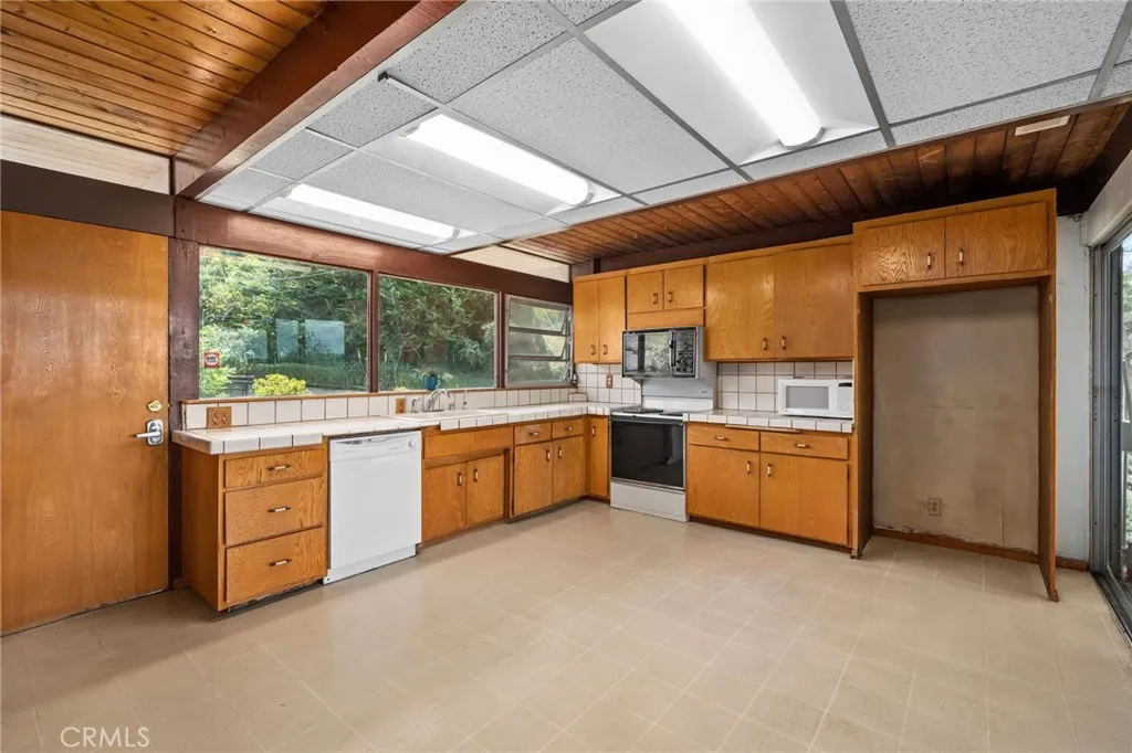 Additional image 11 of 20804 E Via Verde St, Covina, CA 91724