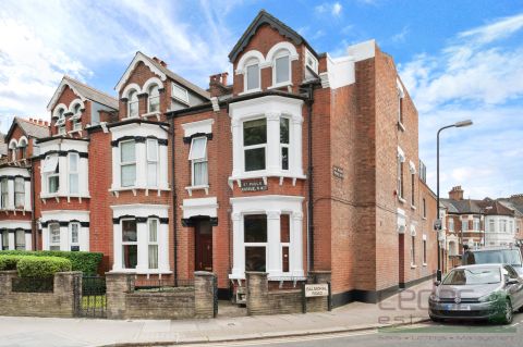 St Paul's Avenue, Willesden Green NW2