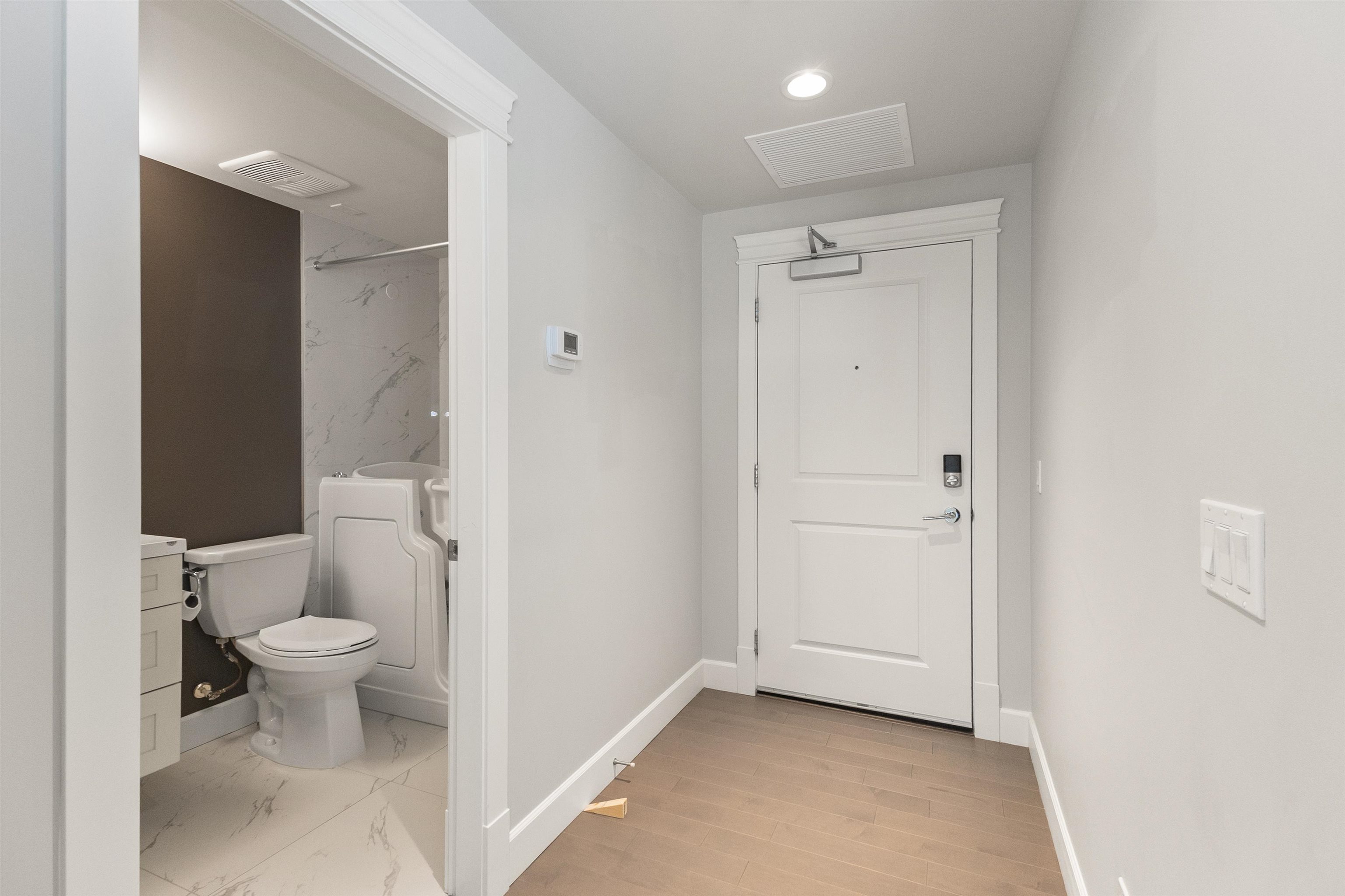 Additional image 3 of 2206-2180 Gladwin Road, Abbotsford, BC, V2S 0H4