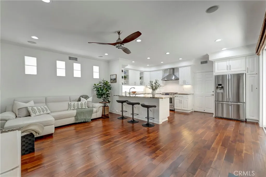 Additional image 43 of 515 20th Street, Huntington Beach, CA 92648