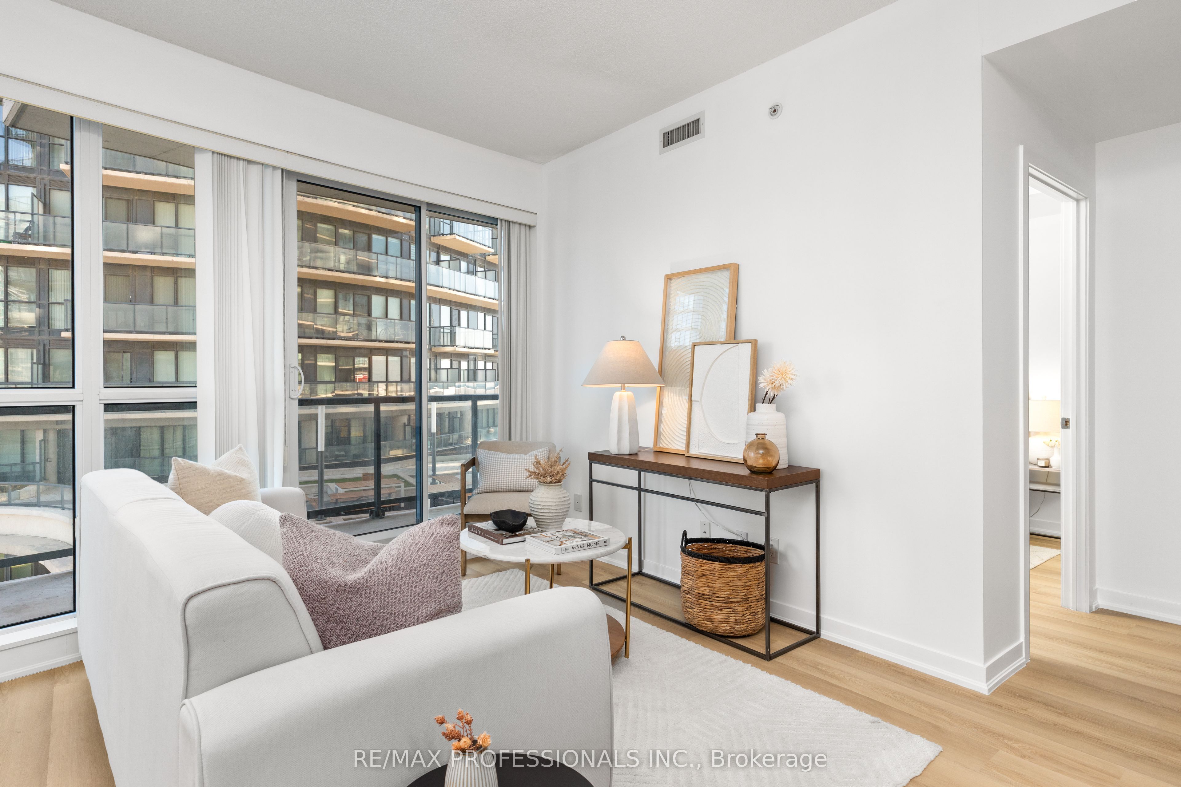 Additional image 4 of 607-51 East Liberty Street, Toronto, ON, M6K 3P8