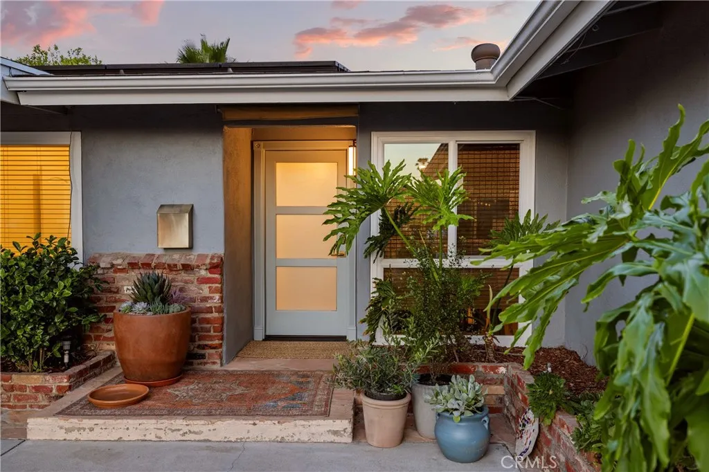 Additional image 92 of 8420 Cozycroft Ave, Winnetka, CA 91306