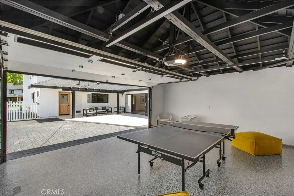 Additional image 96 of 305 Robinhood Ln, Costa Mesa, CA 92627
