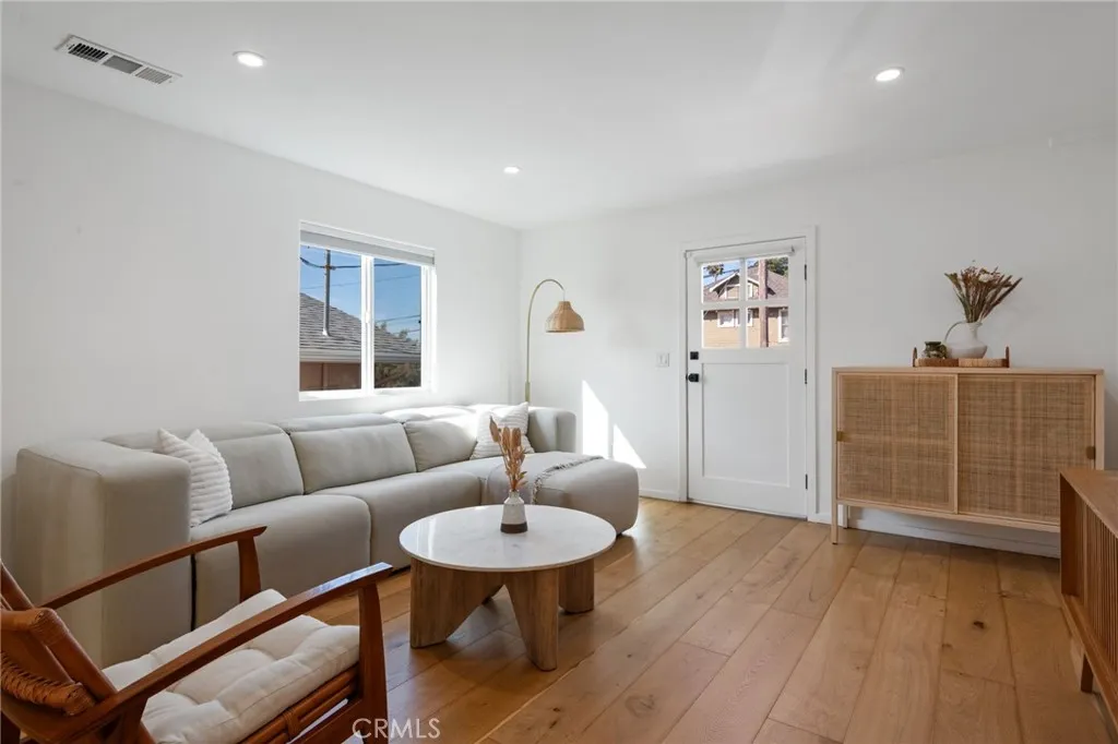 Additional image 37 of 411 Ulysses Street, Los Angeles, CA 90065