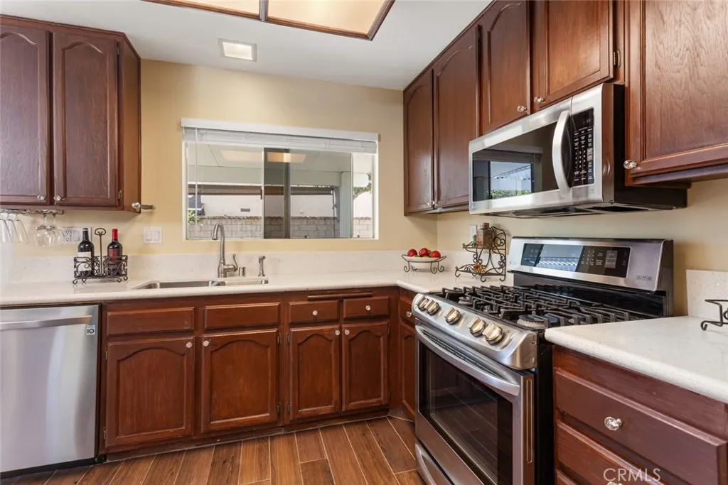 Additional image 54 of 28015 Tupelo Ridge Dr, Valencia, CA 91354