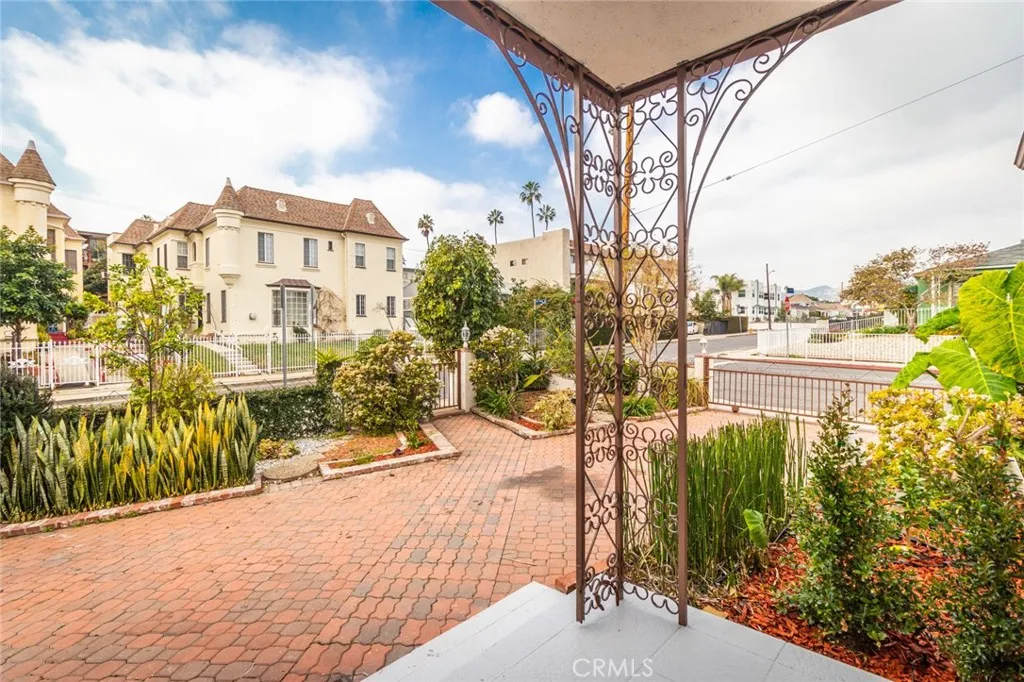 Additional image 53 of 870 N Alexandria Avenue, Los Angeles, CA 90029