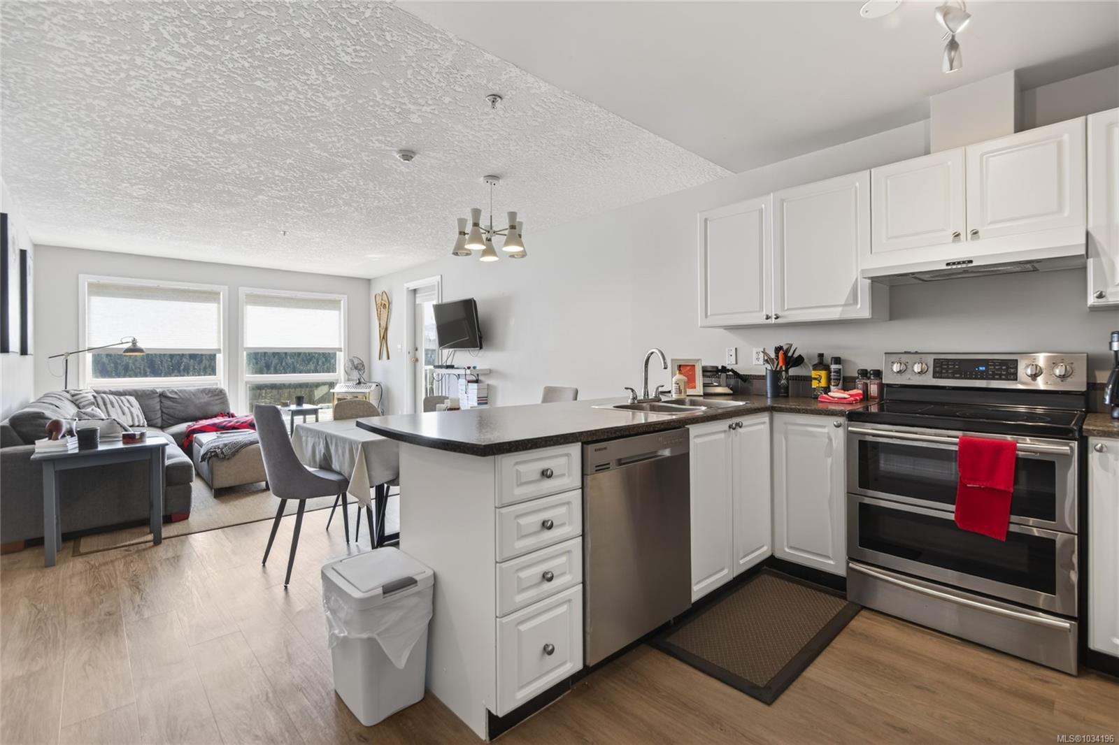 Additional image 3 of 211-1201 Henry Road, Courtenay, BC, V9J 1L0