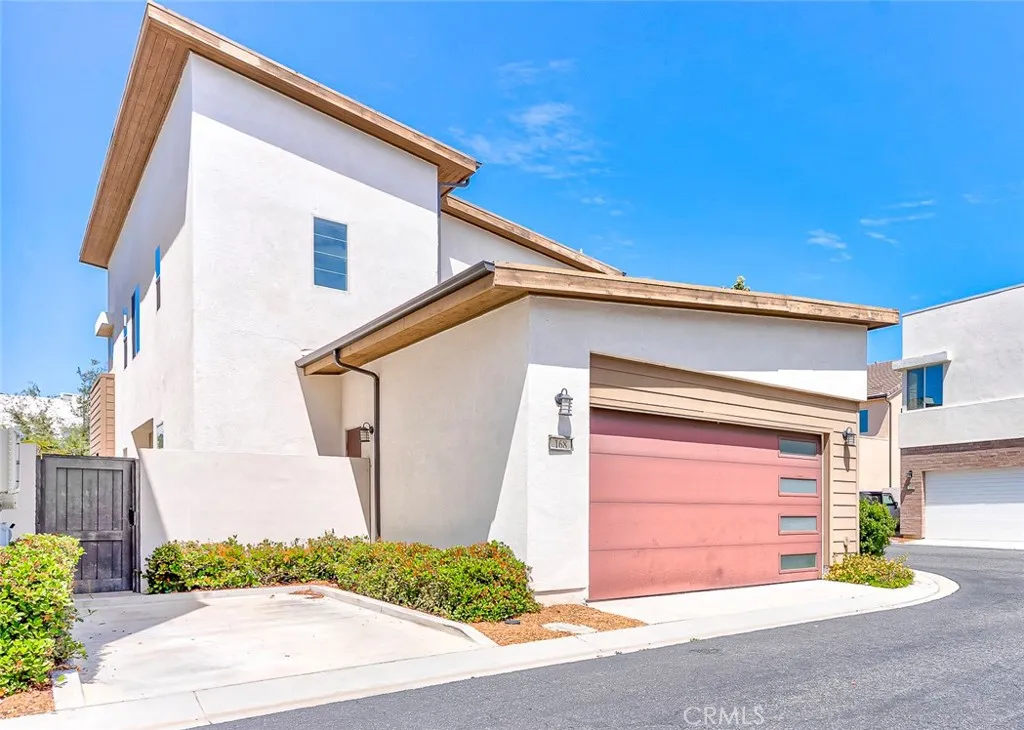 168 Scale, Irvine, CA 92618 photo 4