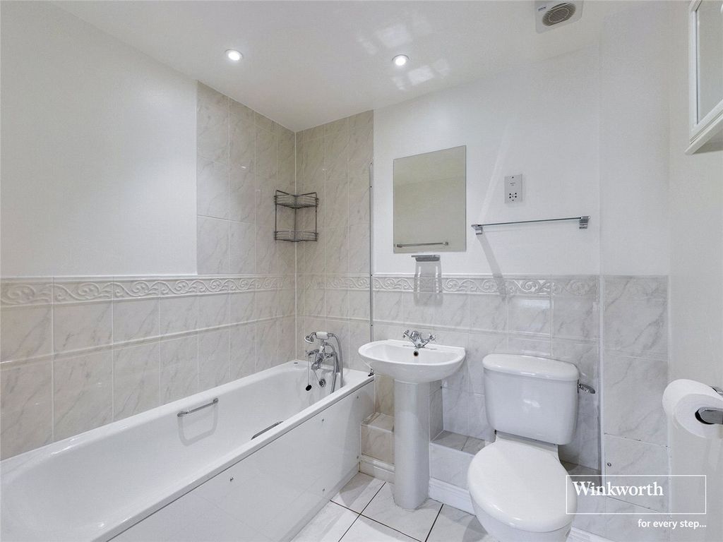 Additional image 9 of 2 bed flat for saleBear Wharf, Fobney Street, Reading, Berkshire RG1