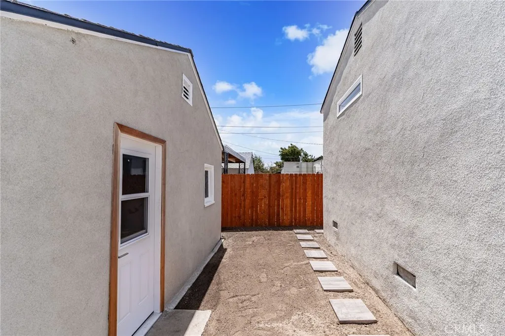 Additional image 80 of 6014 Alviso Ave, Los Angeles, CA 90043