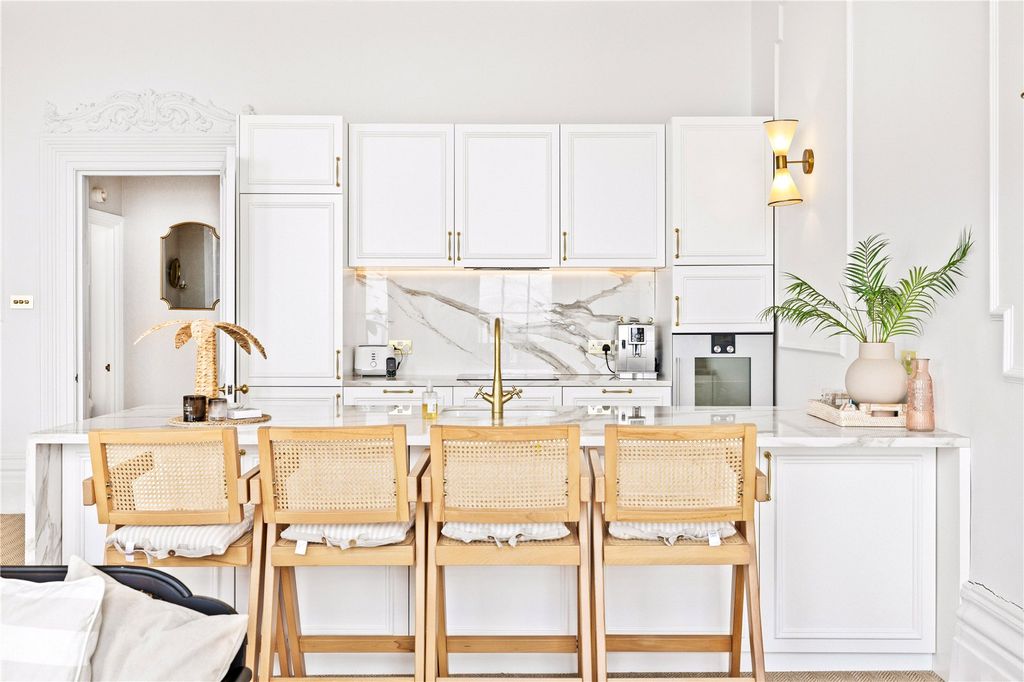 Additional image 10 of 2 bed flat for saleBrunswick Terrace, Hove, East Sussex BN3