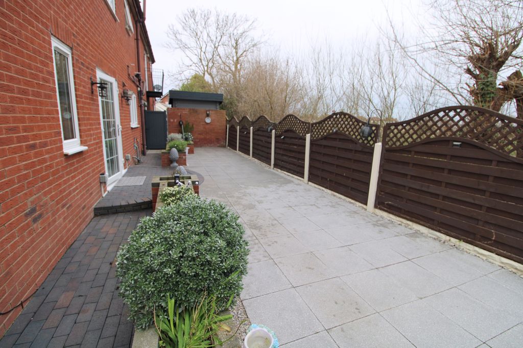 Additional image 18 of 6 bed detached house for saleGwellyn Avenue, Kinmel Bay LL18