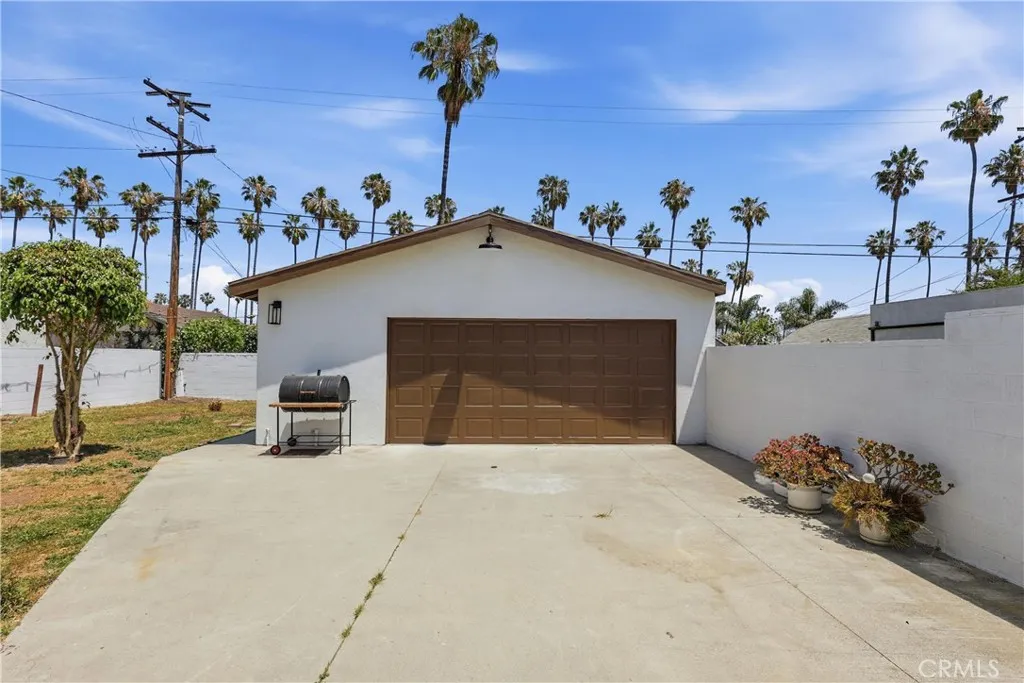Additional image 49 of 5612 S Rimpau Blvd, Los Angeles, CA 90043