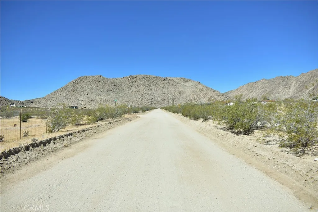 Additional image 28 of 61464 Calle Los Amigos St, Joshua Tree, CA 92252