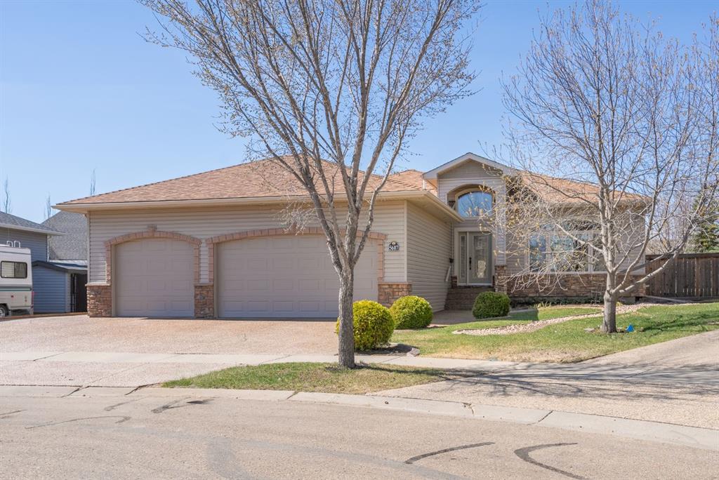 5607 27 Avenue Close, Camrose, AB, T4V 5C2