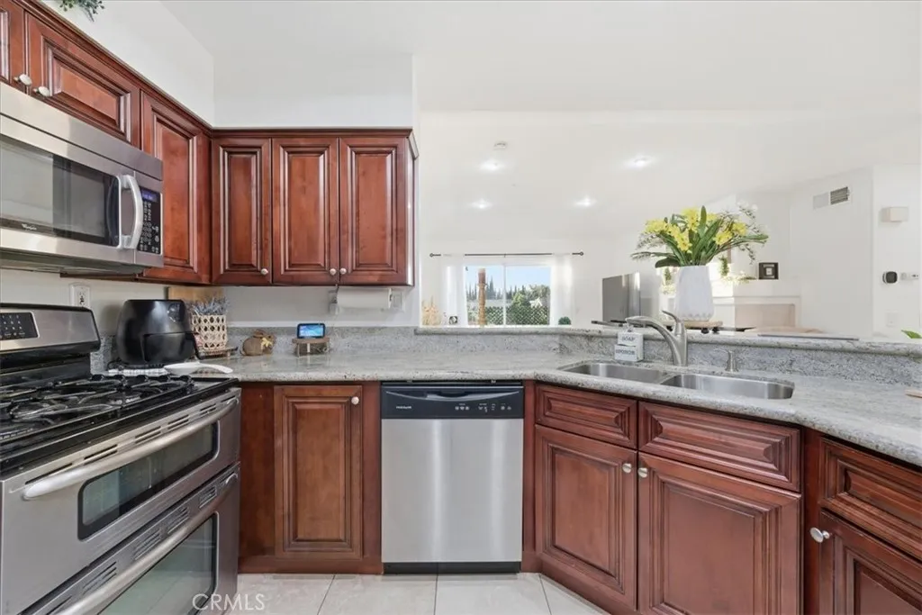 Additional image 7 of 6657 Canterbury Dr Unit 203, Chino Hills, CA 91709