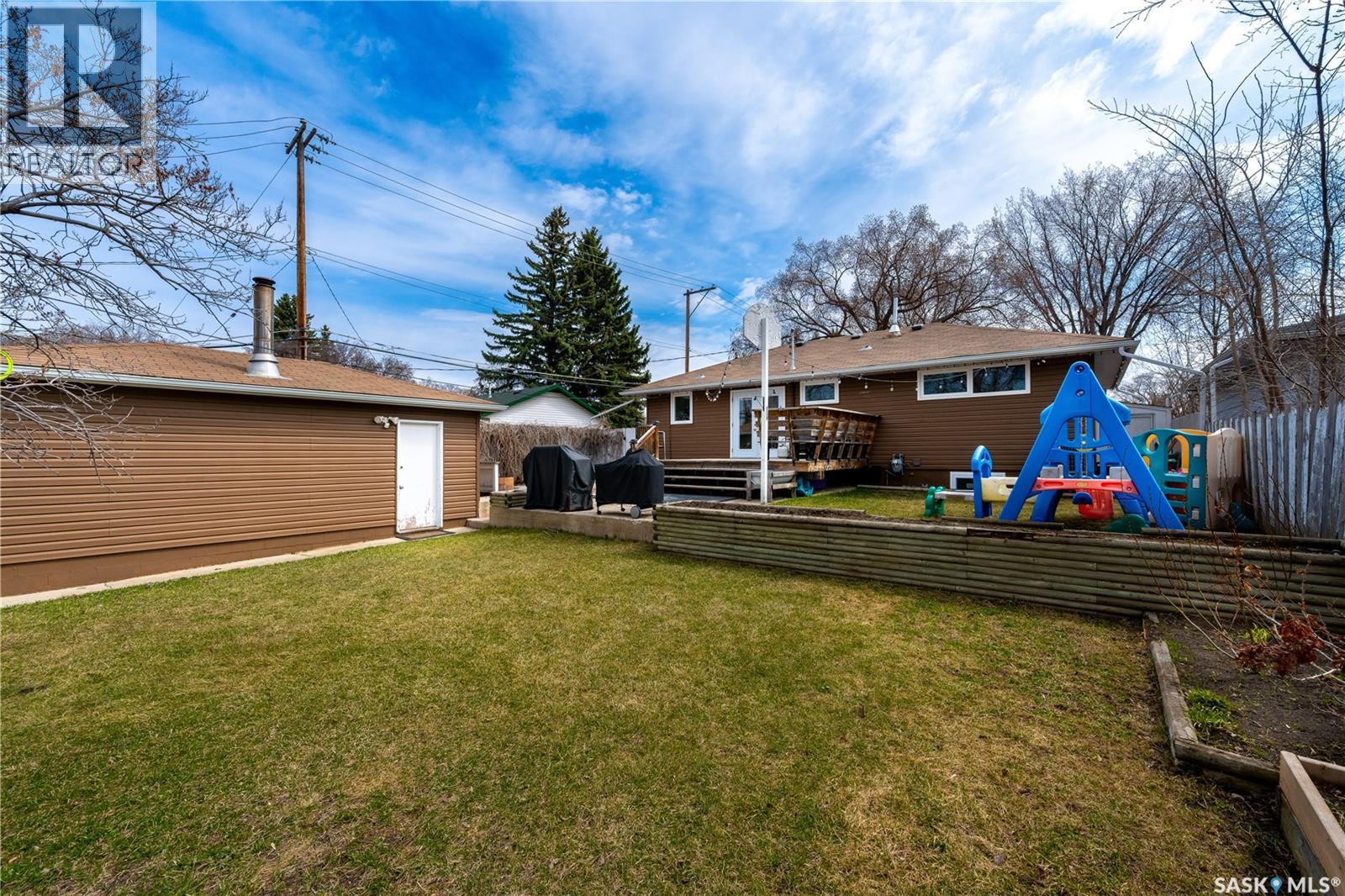 Additional image 5 of 2406 Irvine Avenue, Saskatoon, SK, S7J2A8