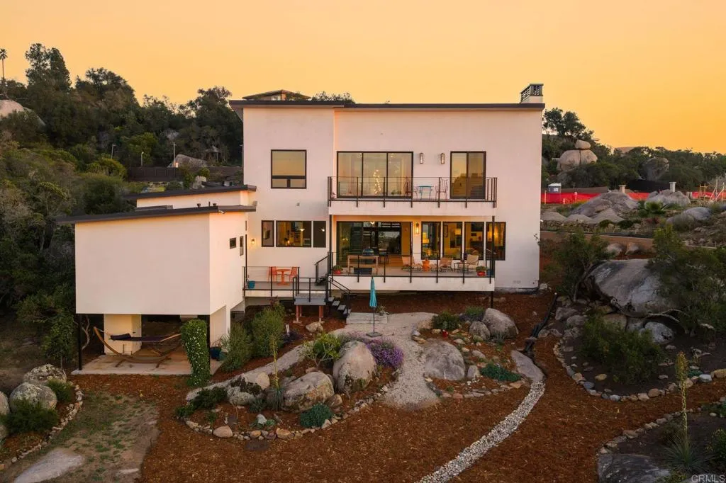 Additional image 58 of 10042 Tall Oak Dr, Escondido, CA 92026
