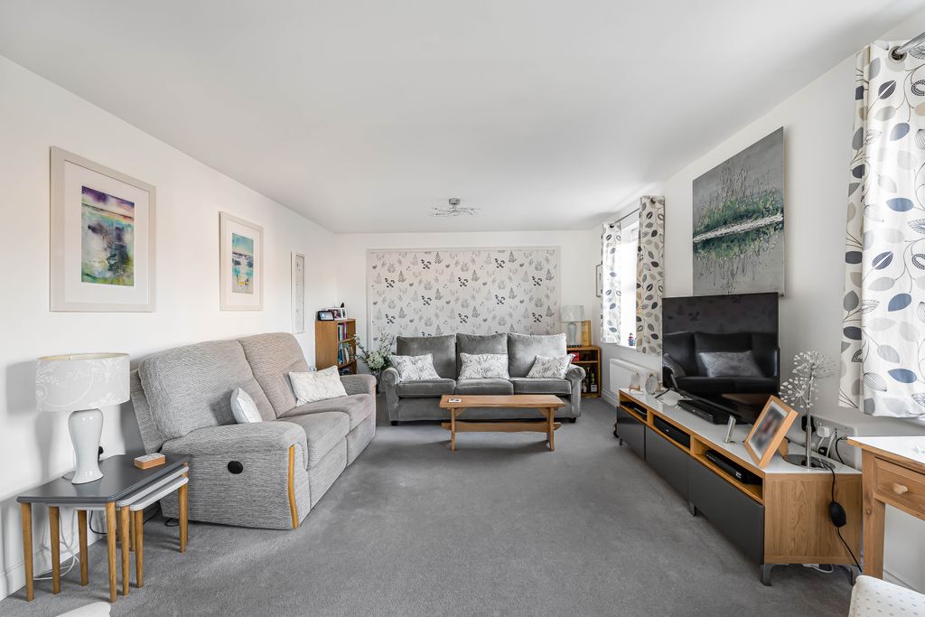 Additional image 4 of 4 bed detached house for saleWhittington Road, Petersfield, Hampshire GU31
