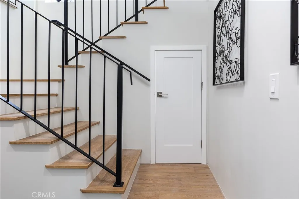 Additional image 3 of 2822 Rowena Ave, Silver Lake, CA 90039