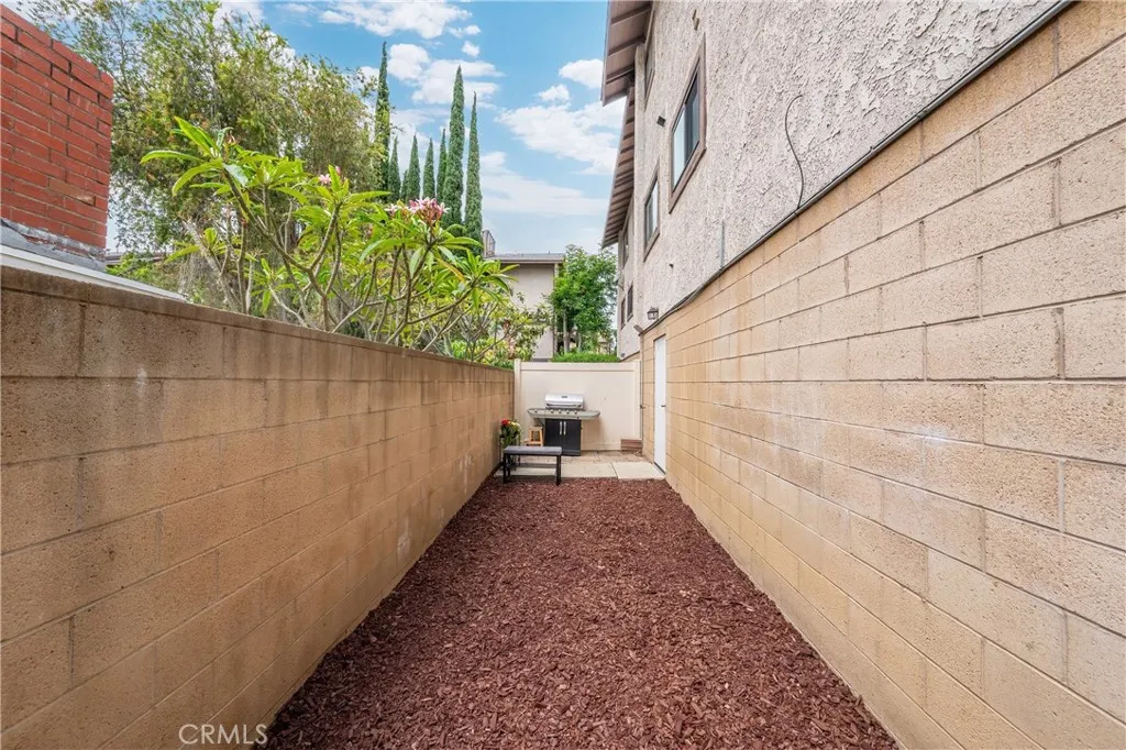 Additional image 50 of 121 S Madison Ave Unit B, Monrovia, CA 91016