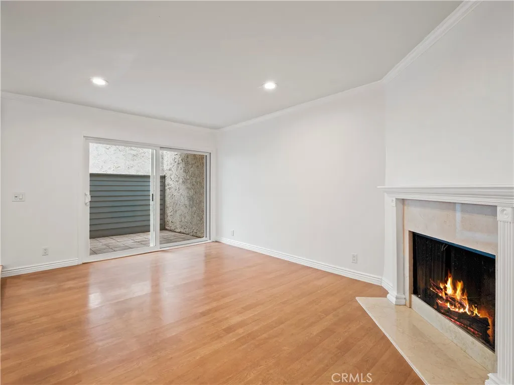 Additional image 39 of 18411 Hatteras Street Unit 138, Tarzana, CA 91356