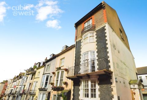 Upper Rock Gardens, Brighton BN2, Studio to rent