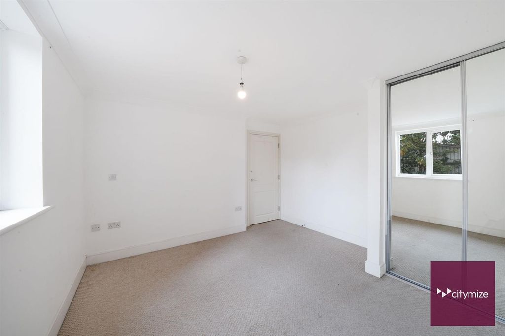 Additional image 14 of 2 bed flat for saleLondon Road, Romford RM7
