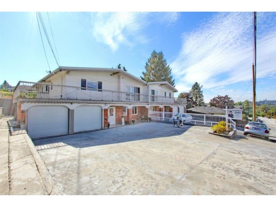 Upper-7222 Pandora Street, Burnaby, BC, V5A 1B9