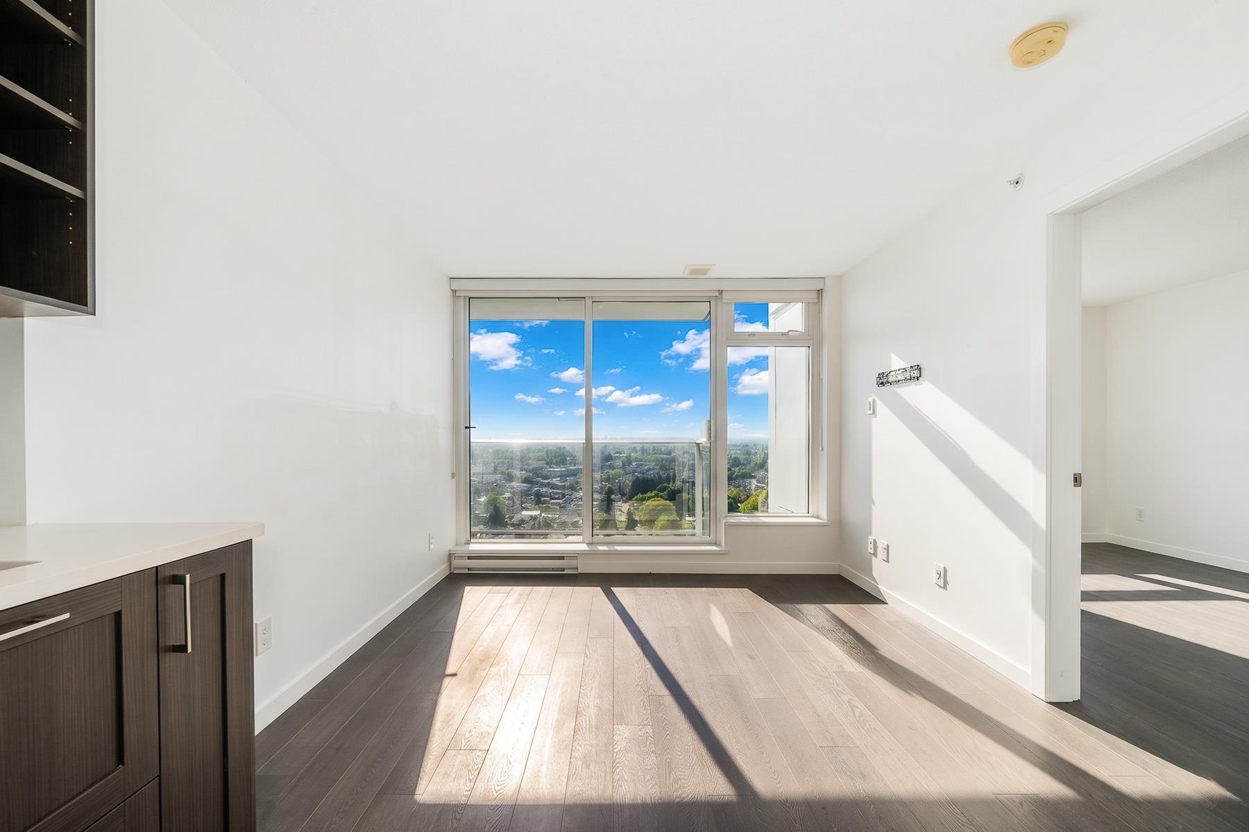 Additional image 4 of 2601-5515 Boundary Road, Vancouver, BC, V5R 0E3