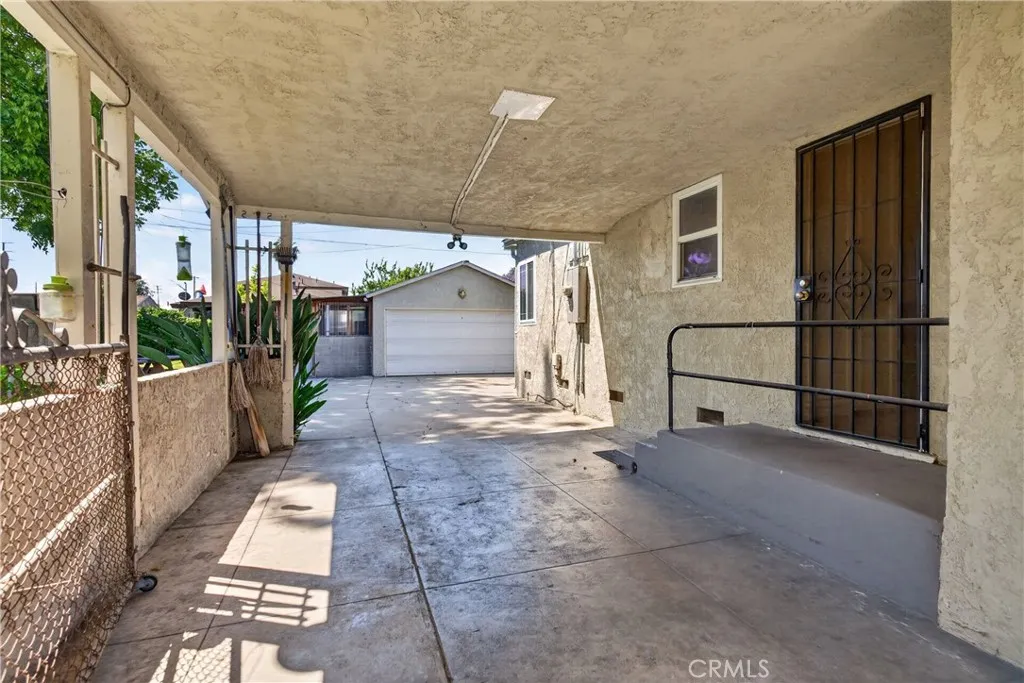 Additional image 97 of 1146 E 90th St, Los Angeles, CA 90002
