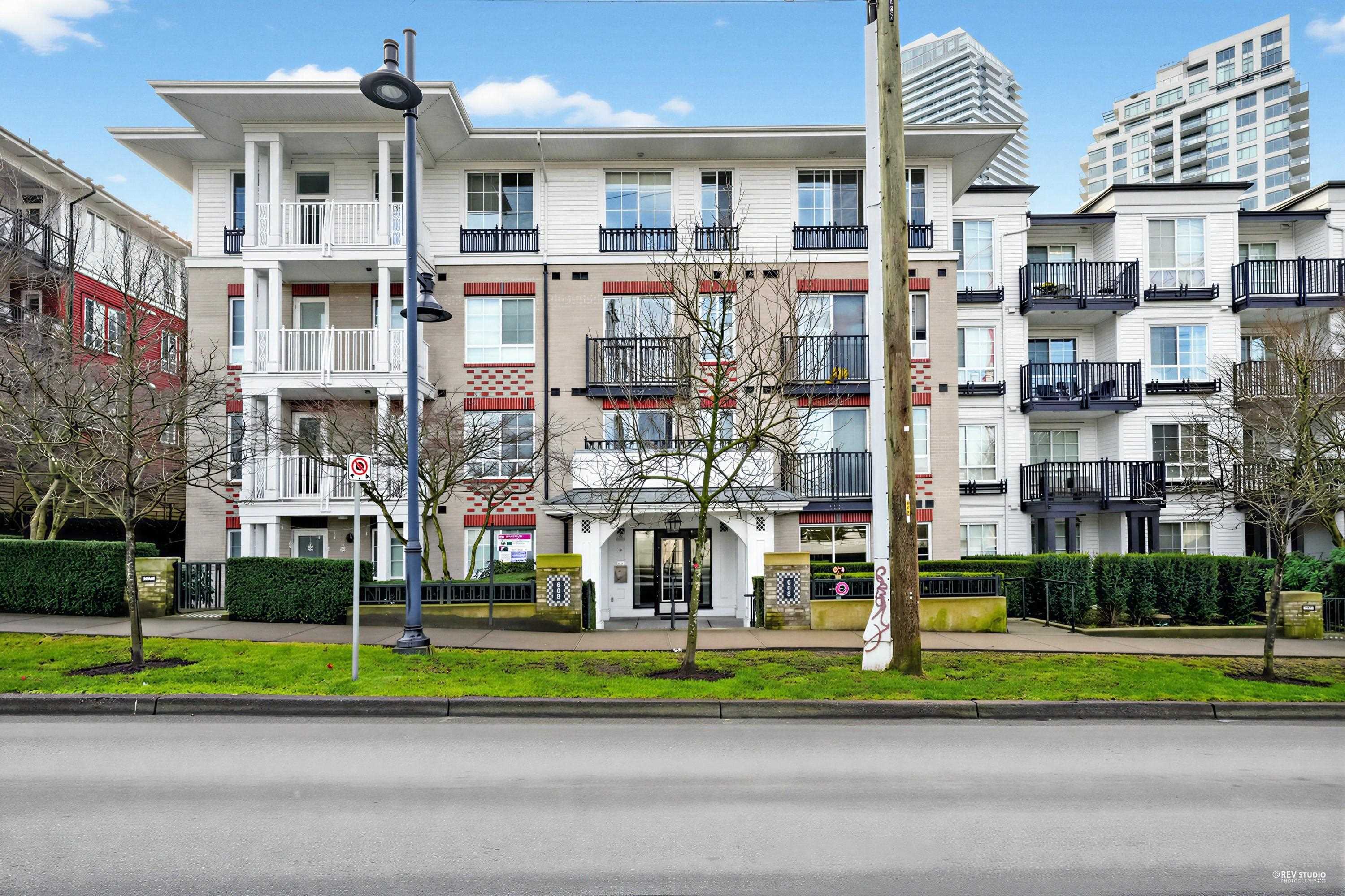 208-608 Como Lake Avenue, Coquitlam, BC, V3J 0B2