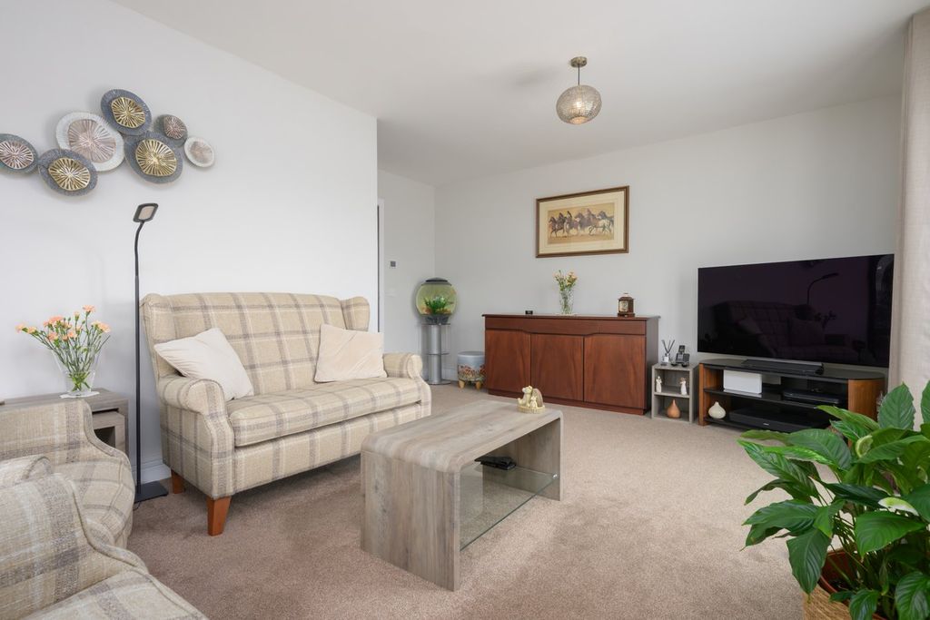 Additional image 10 of 2 bed flat for saleJardine Avenue, Falkirk FK2