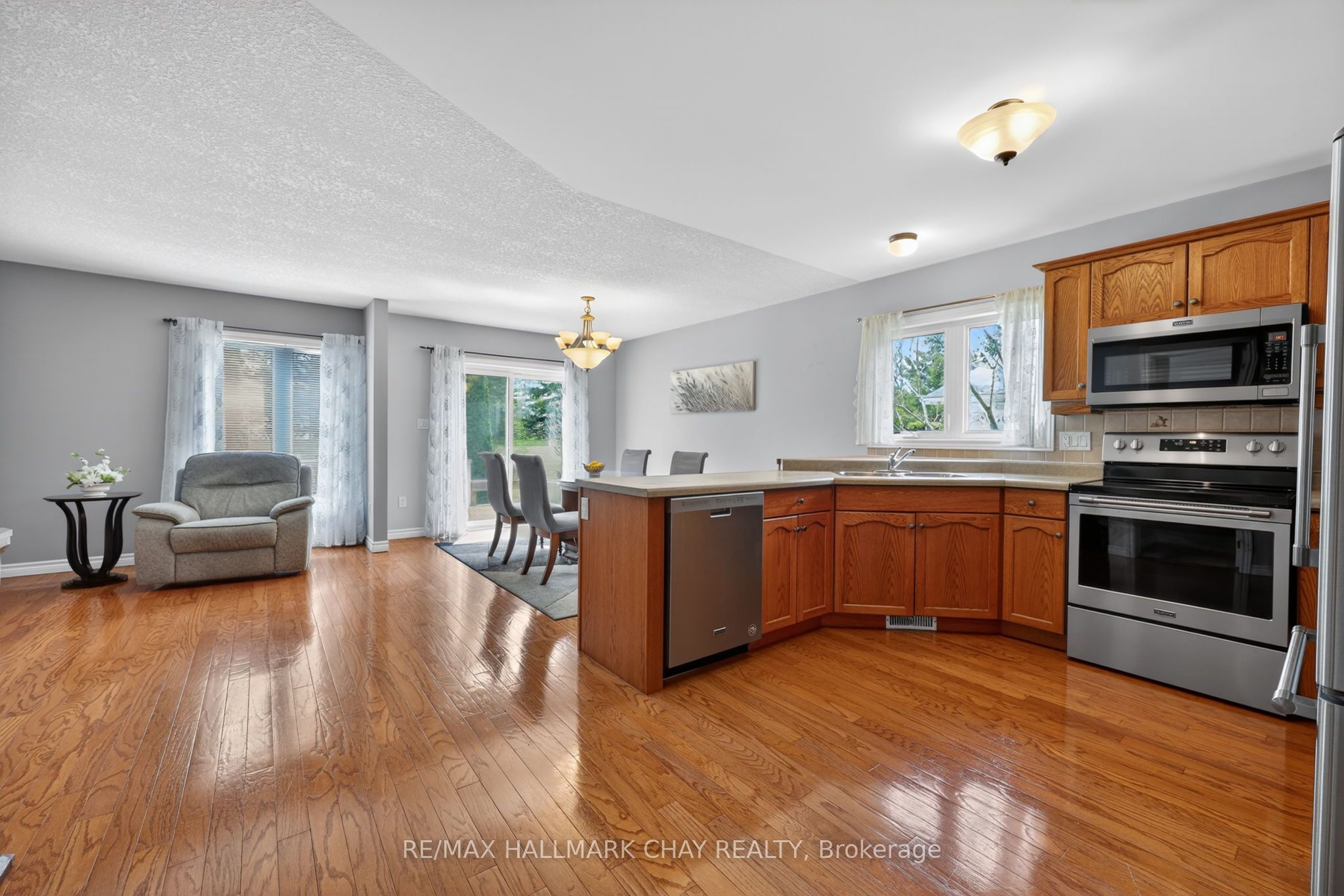 Additional image 5 of 65 Pennsylvania Avenue, Wasaga Beach, ON, L9Z 3A8