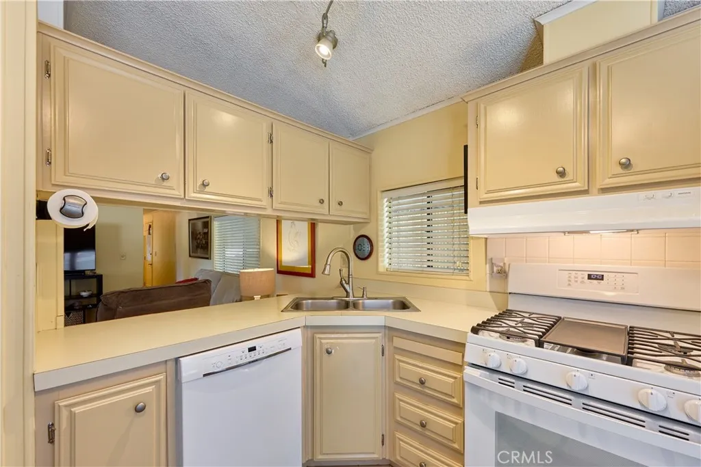Additional image 63 of 567 E Lassen Ave Unit 220, Chico, CA 95973