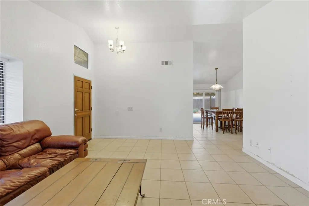 5952 Maybelle St, Riverside, CA 92504 photo 5
