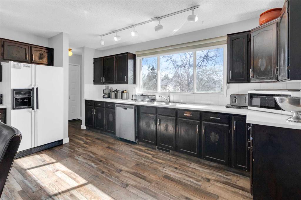Additional image 6 of 549 Rundleville Place NE, Calgary, AB, T1Y2T5