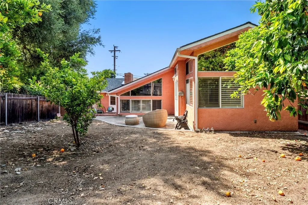 743 E Grandview Ave, Sierra Madre, CA 91024