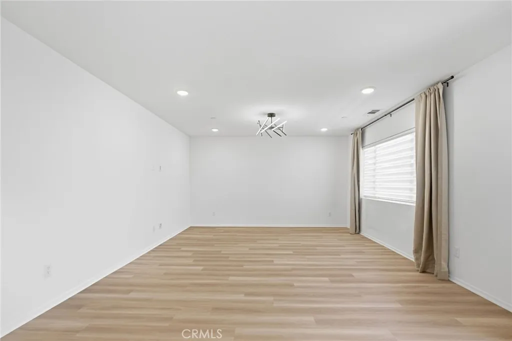 Additional image 13 of 32806 Crown Point Ln, Lake Elsinore, CA 92530