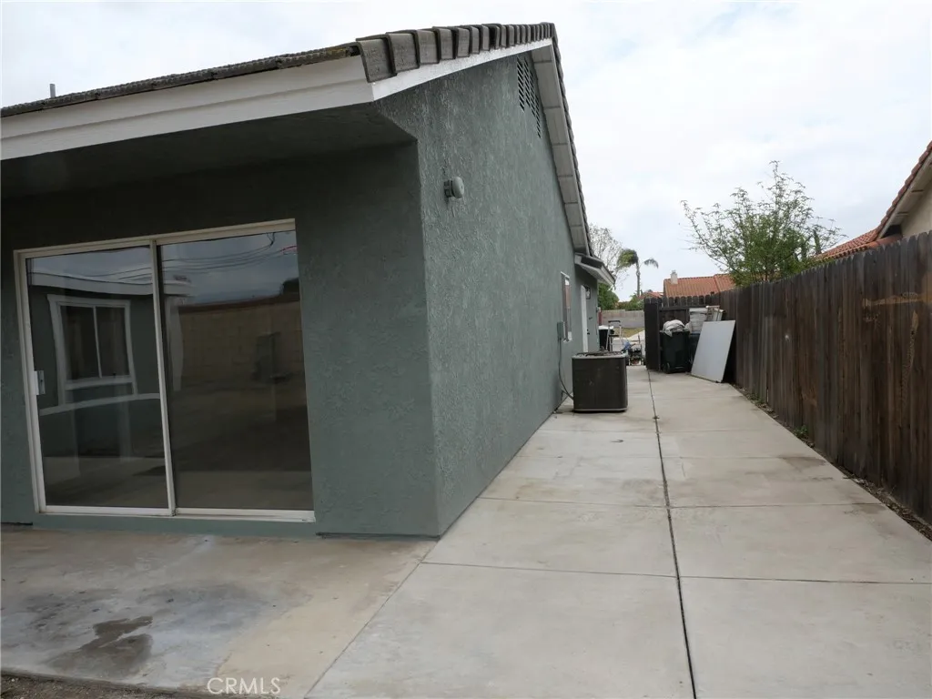Additional image 35 of 18548 Avion Ln, Bloomington, CA 92316