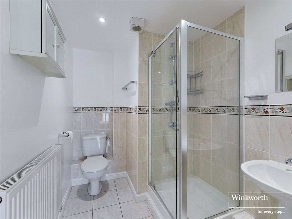 Additional image 8 of 2 bed flat for saleBear Wharf, Fobney Street, Reading, Berkshire RG1