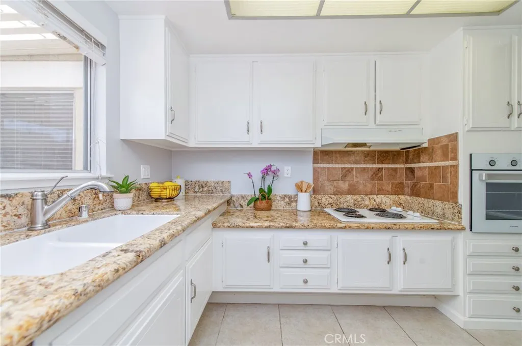 Additional image 13 of 2264 Via Puerta Unit B, Laguna Woods, CA 92637