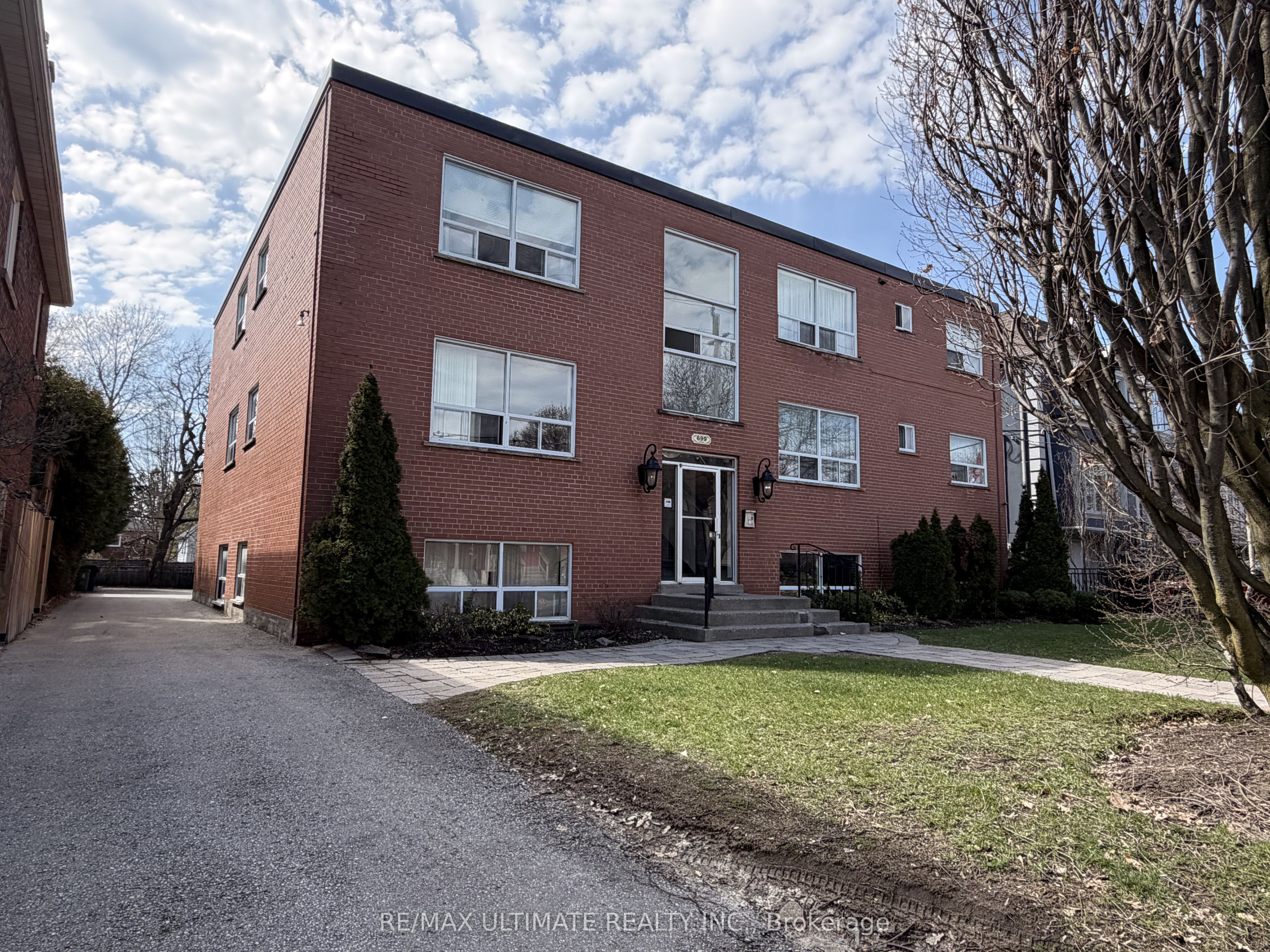 303-699 Balliol Street, Toronto, ON, M4S 1E6
