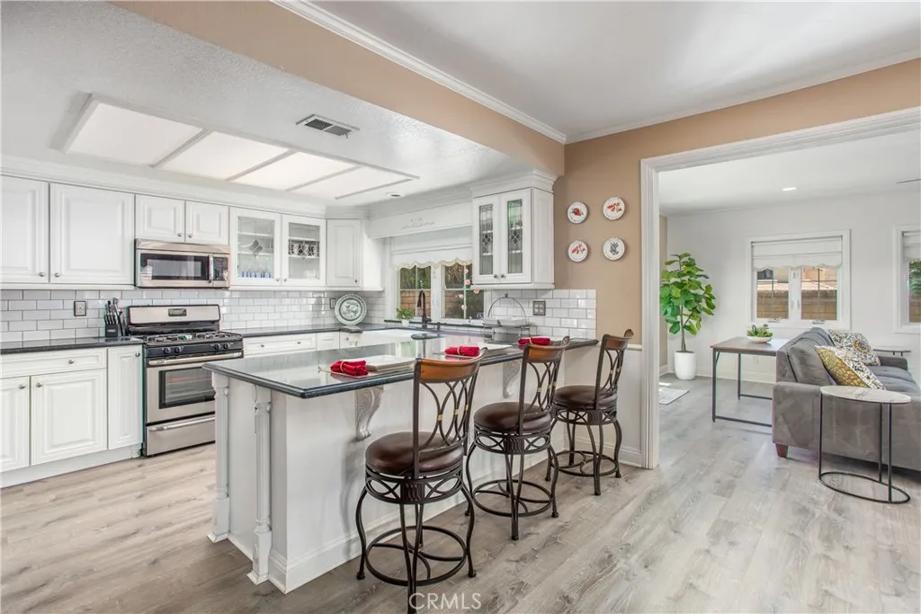 Additional image 8 of 1125 Via Nice, Redlands, CA 92374