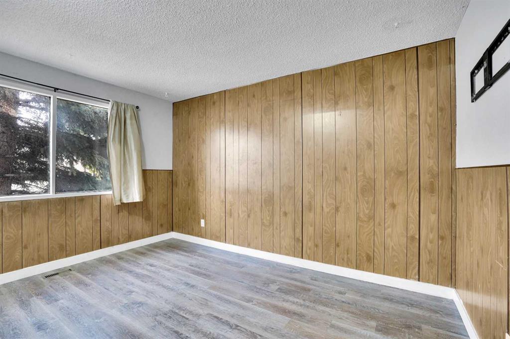 Additional image 4 of 52 Pennsburg Way SE, Calgary, AB, T2A 2J5