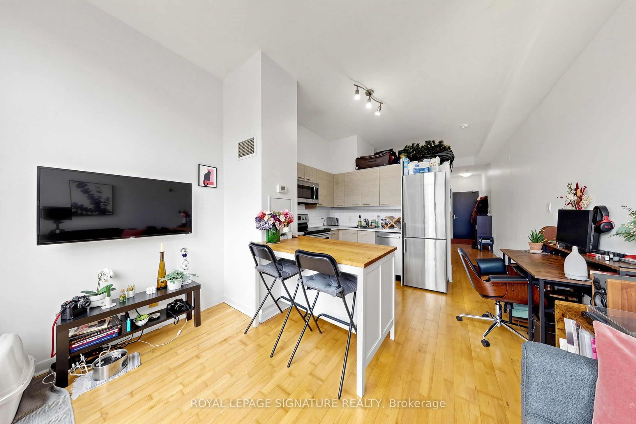 Additional image 3 of 203-569 King Street E, Toronto, ON, M5A 1M5