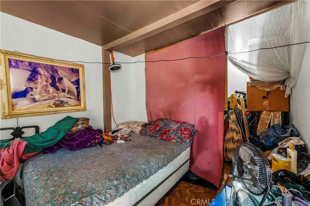 Additional image 41 of 1508 E Queensdale St, Compton, CA 90221