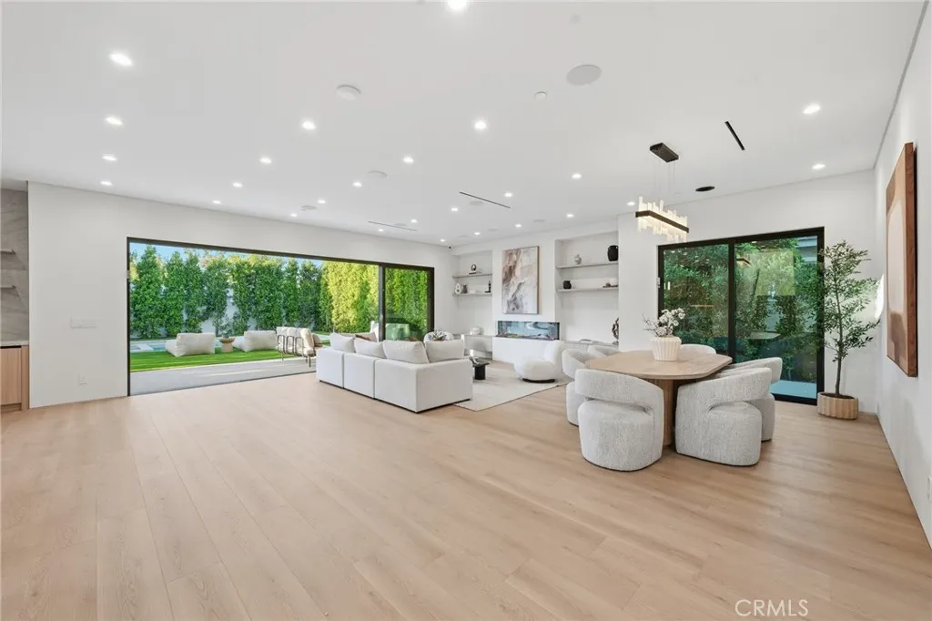 Additional image 9 of 19141 Erwin St, Tarzana, CA 91335